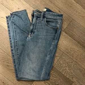 Tall curvy Roadtripper Authentic Skinny Jeans in Conroe Wash